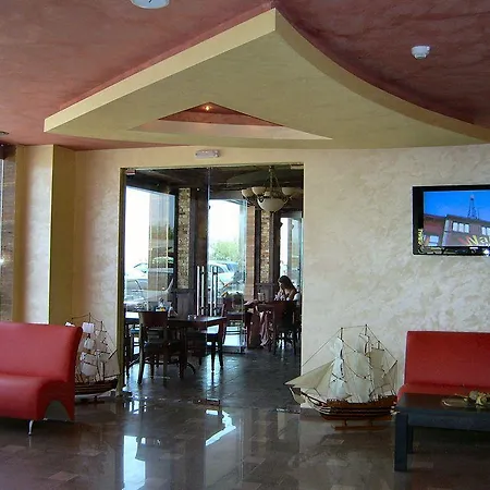 Sunny Bay Szálloda 3*