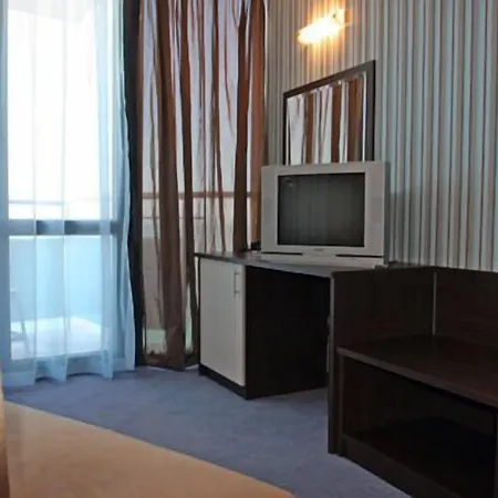 Sunny Bay 호텔 포마리