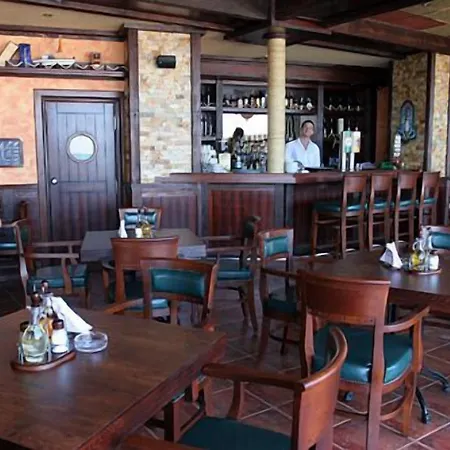Sunny Bay Готель 3*