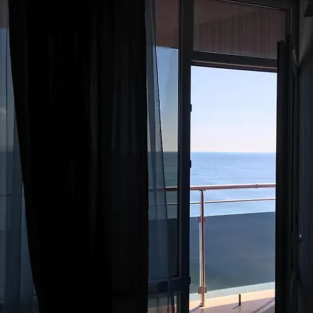 Sunny Bay Готель