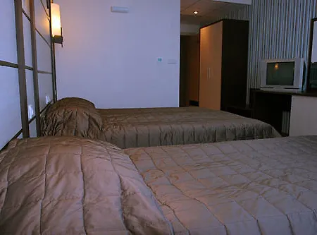 Sunny Bay Готель 3*
